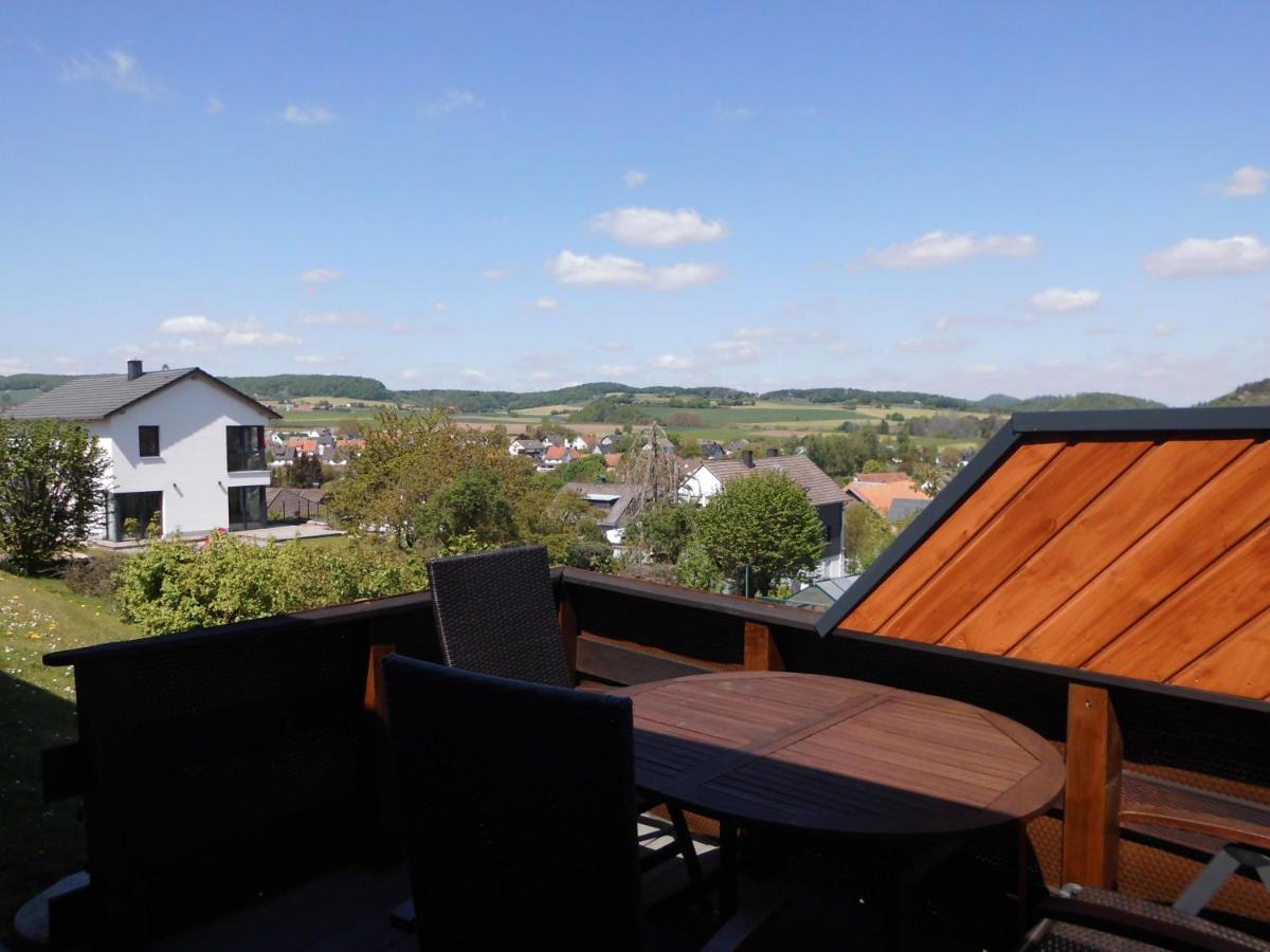 Ferienwohnung Schoene Aussicht Diemelsee Exterior photo